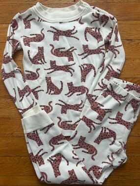 Hanna Andersson organic cheetah pajamas